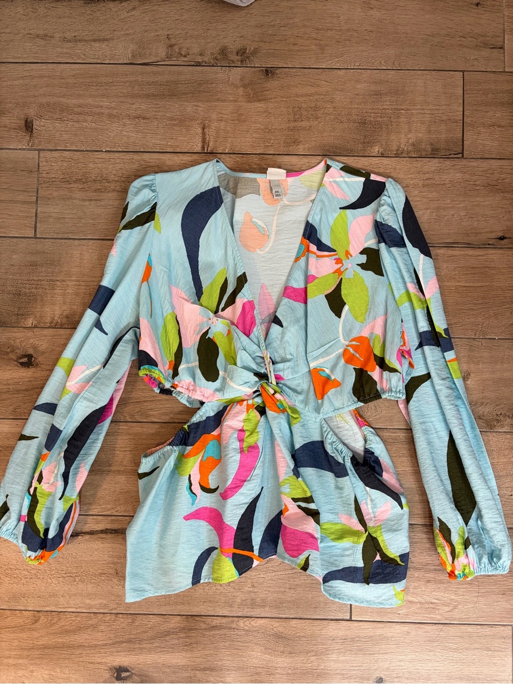 a new day Multicolor Floral Neckline Top in Light Blue and Pink